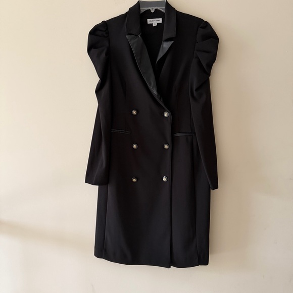 Shelby & Palmer Classic Sophisticated Black Blazer Dress with Sleek Design - Picture 2 of 14